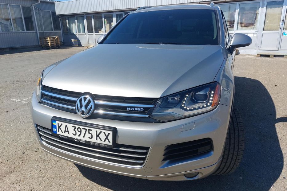 Продам Volkswagen Touareg Гибрид 2011 года в Киеве
