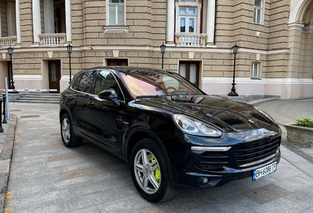 Продам Porsche Cayenne Hybrid Экономичное и комфортно 2016 года в Одессе