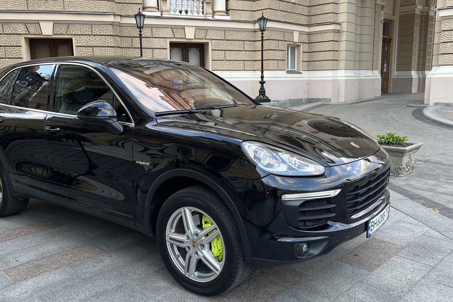 Продам Porsche Cayenne Hybrid Экономичное и комфортно 2016 года в Одессе