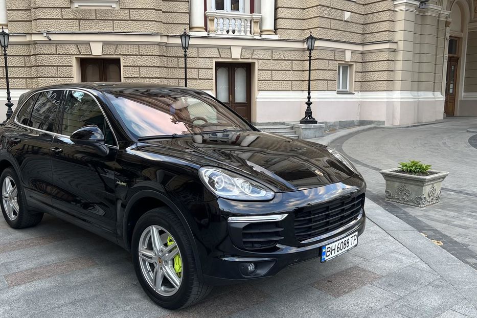 Продам Porsche Cayenne Hybrid Экономичное и комфортно 2016 года в Одессе
