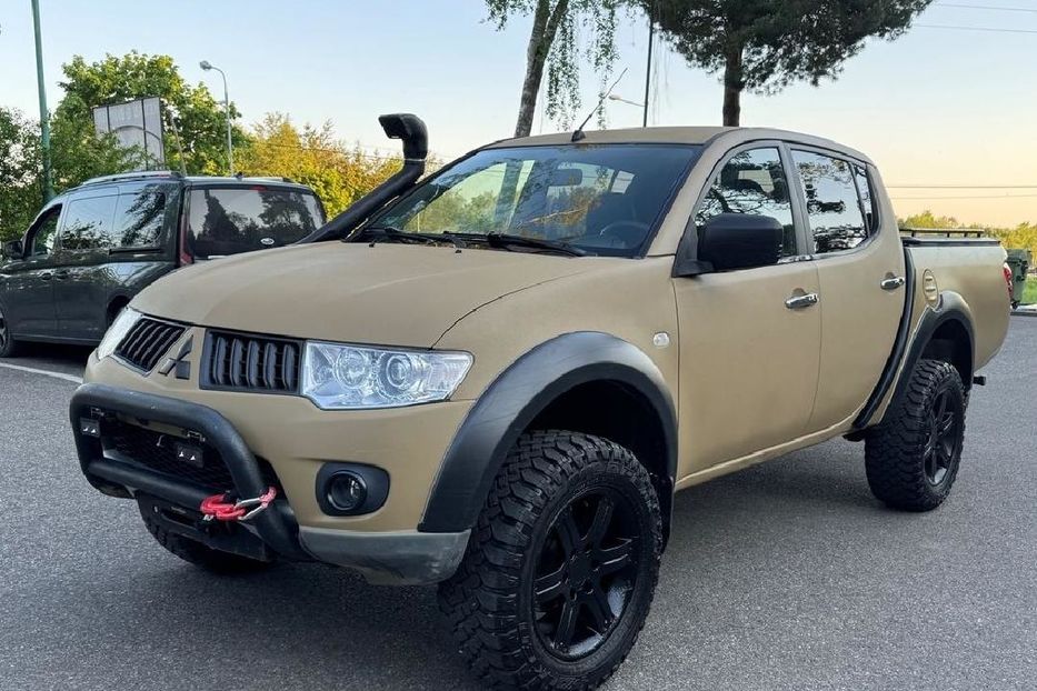 Продам Mitsubishi L 200 2011 года в Ивано-Франковске