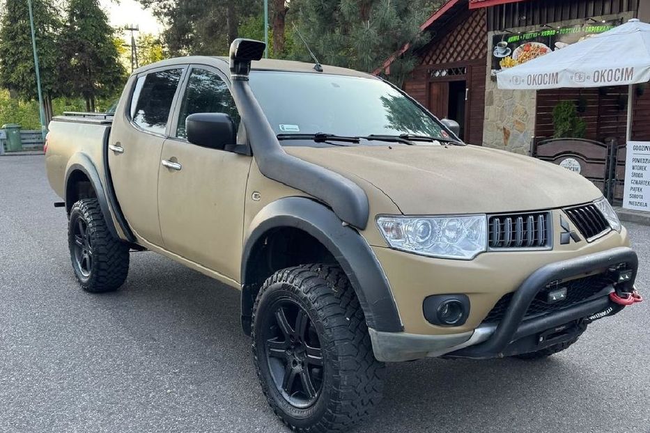 Продам Mitsubishi L 200 2011 года в Ивано-Франковске