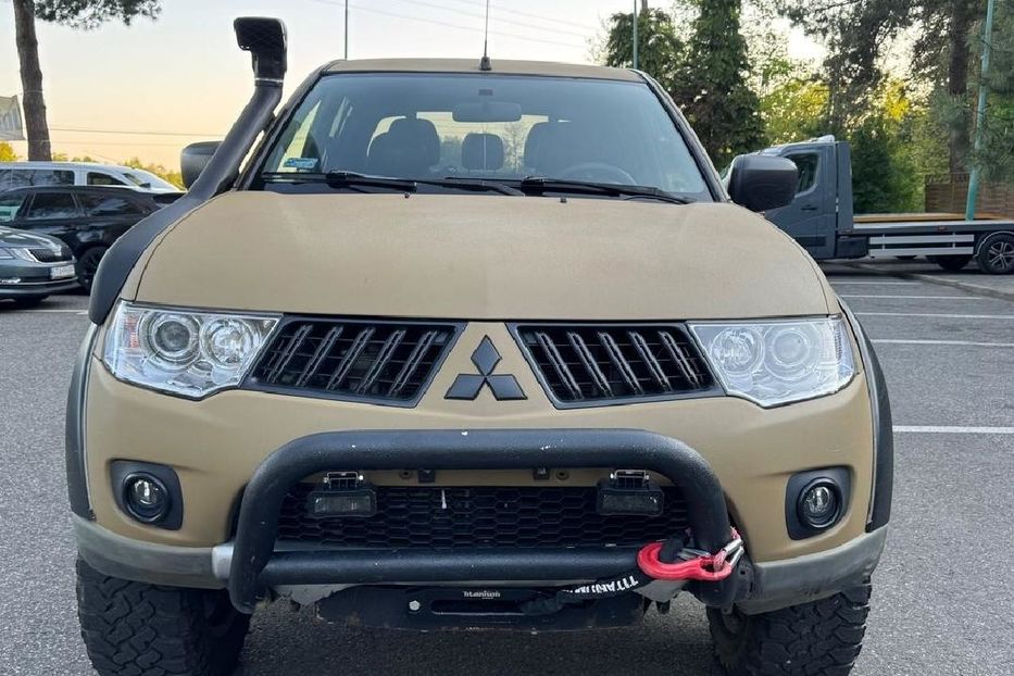 Продам Mitsubishi L 200 2011 года в Ивано-Франковске