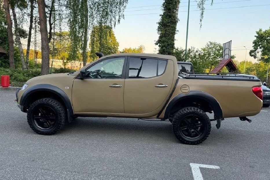 Продам Mitsubishi L 200 2011 года в Ивано-Франковске