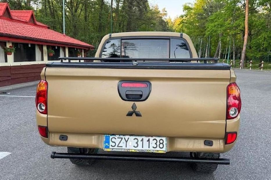 Продам Mitsubishi L 200 2011 года в Ивано-Франковске