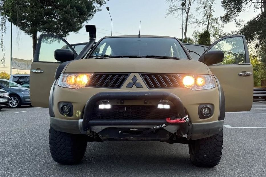 Продам Mitsubishi L 200 2011 года в Ивано-Франковске