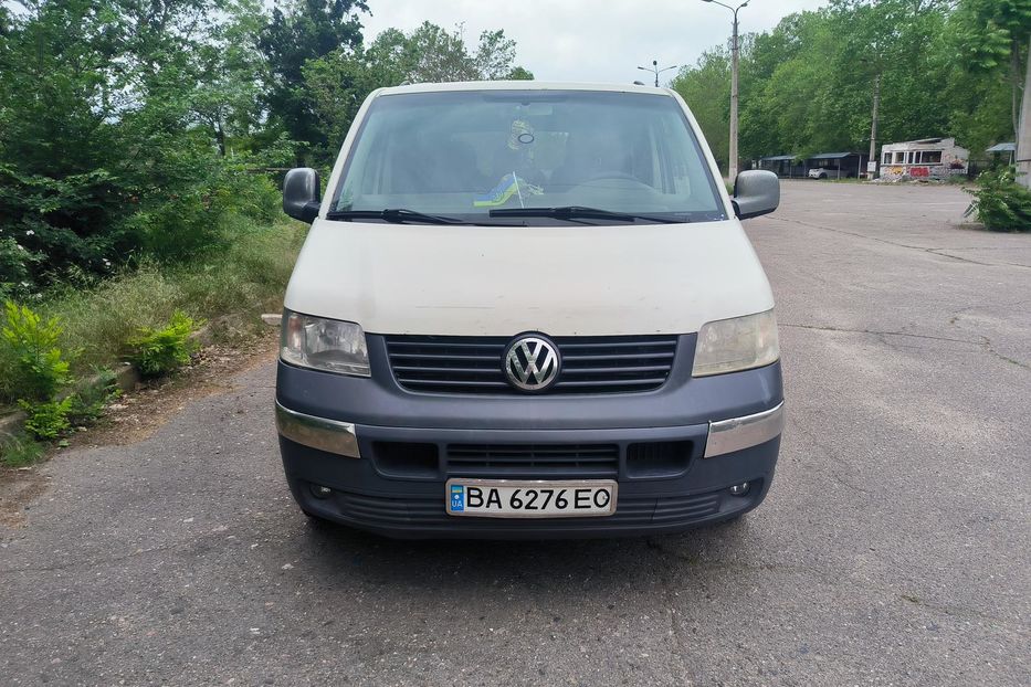 Продам Volkswagen T5 (Transporter) пасс. Лонг база  2005 года в Николаеве