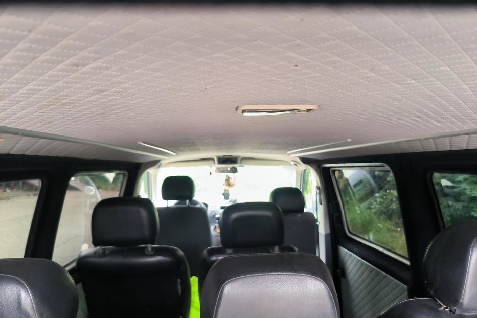 Продам Volkswagen T5 (Transporter) пасс. Лонг база  2005 года в Николаеве