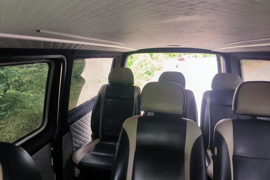 Продам Volkswagen T5 (Transporter) пасс. Лонг база  2005 года в Николаеве