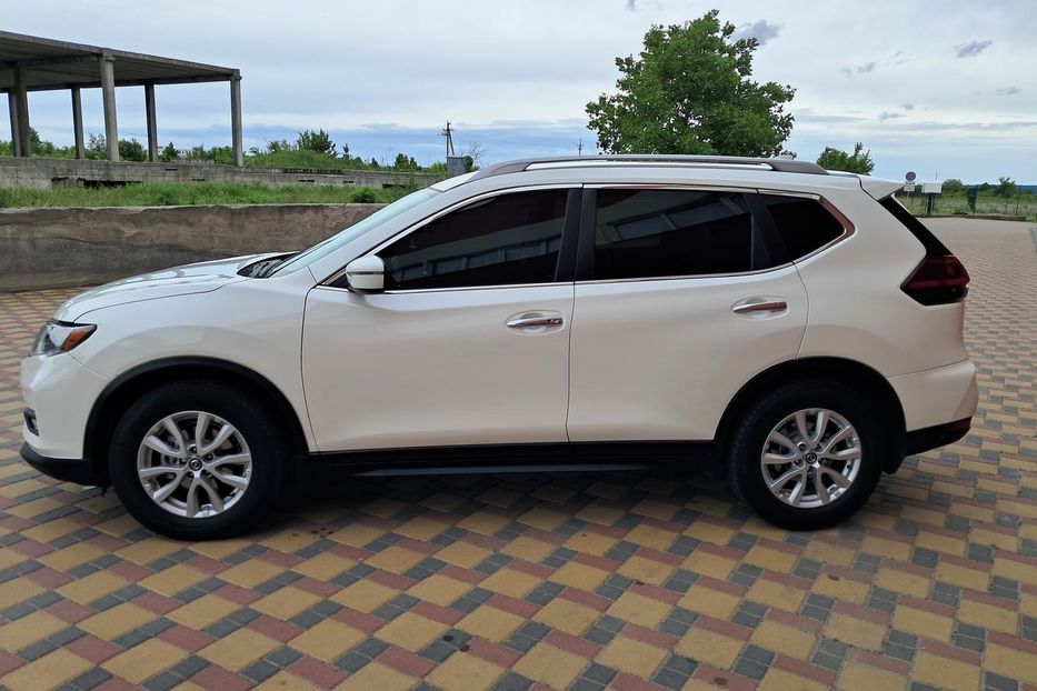 Продам Nissan Rogue SV 2018 года в г. Гайсин, Винницкая область