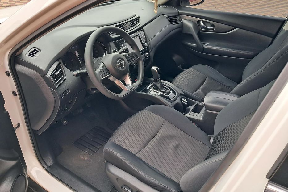Продам Nissan Rogue SV 2018 года в г. Гайсин, Винницкая область