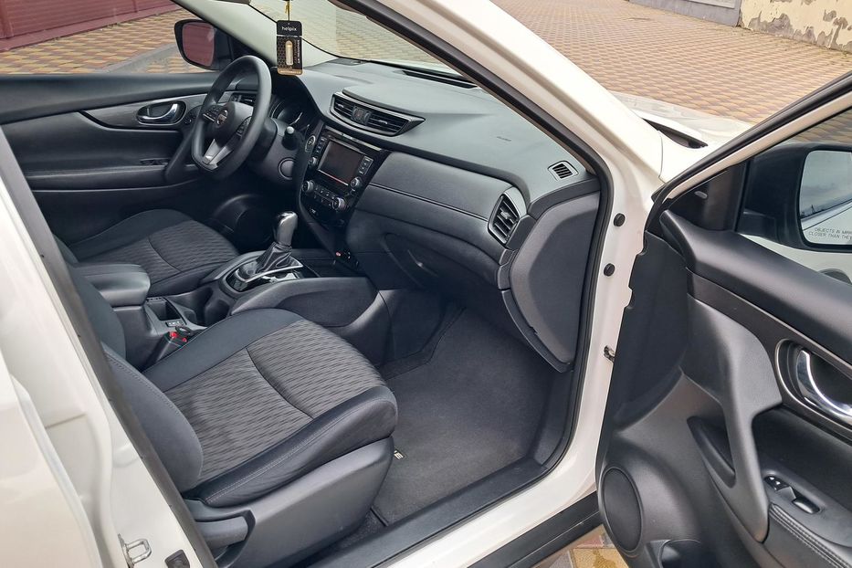 Продам Nissan Rogue SV 2018 года в г. Гайсин, Винницкая область