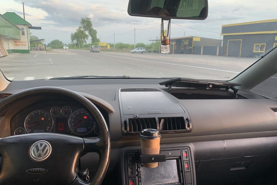 Продам Volkswagen Sharan 2003 года в Киеве