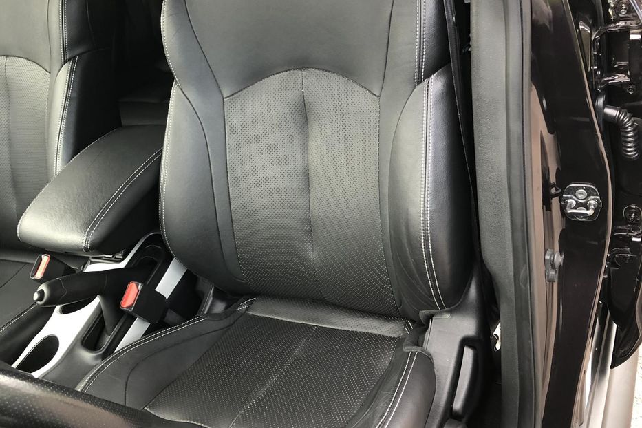 Продам Nissan Juke 1.6 DIG-T CVT (200 к.с.) 4WD • 2012 года в Житомире