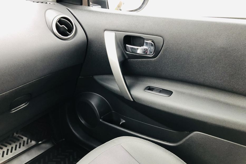 Продам Nissan Qashqai+2 2.0D AT (150 к.с.) 4WD • Tekna 2013 года в Житомире