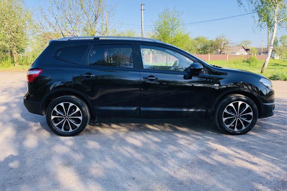 Продам Nissan Qashqai+2 2.0D AT (150 к.с.) 4WD • Tekna 2013 года в Житомире