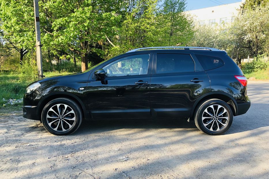 Продам Nissan Qashqai+2 2.0D AT (150 к.с.) 4WD • Tekna 2013 года в Житомире