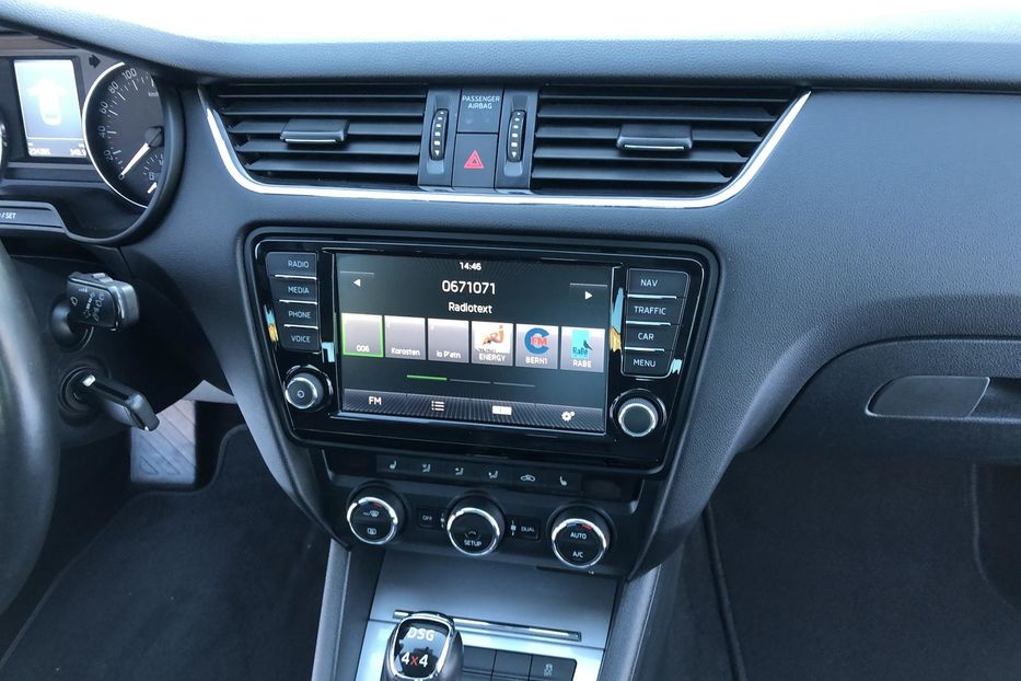 Продам Skoda Octavia A7 VRS 2.0 TDI DSG (184 к.с.) 4х4 2015 года в Житомире