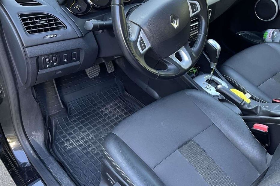 Продам Renault Megane 2012 года в Харькове