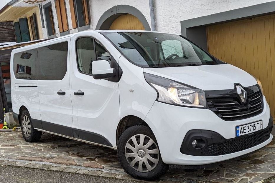Продам Renault Trafic пасс. 2018 года в Днепре