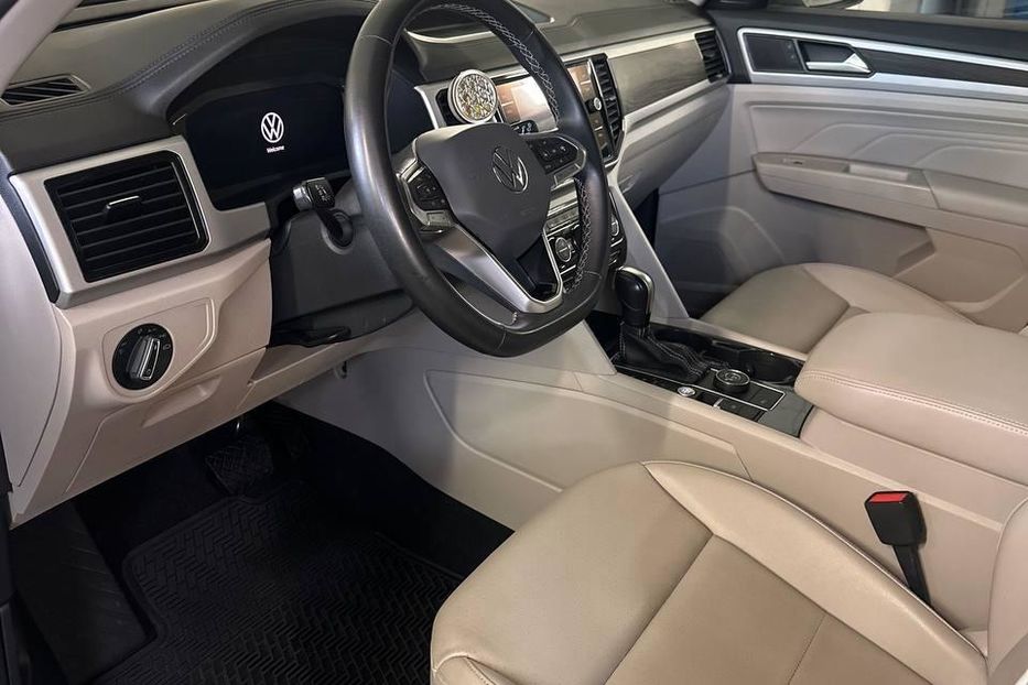 Продам Volkswagen Atlas SE R-Line 2022 года в Киеве