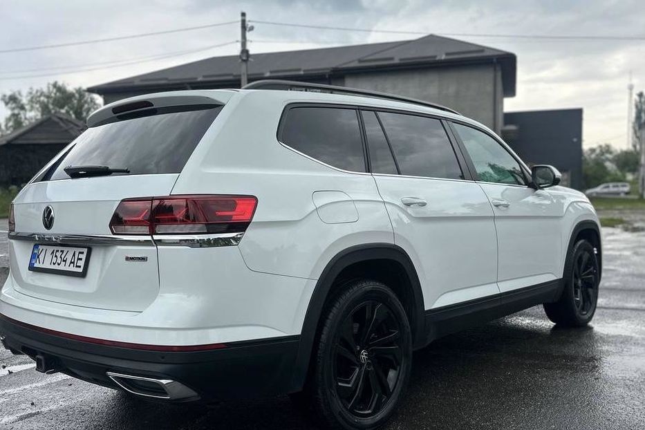 Продам Volkswagen Atlas SE R-Line 2022 года в Киеве