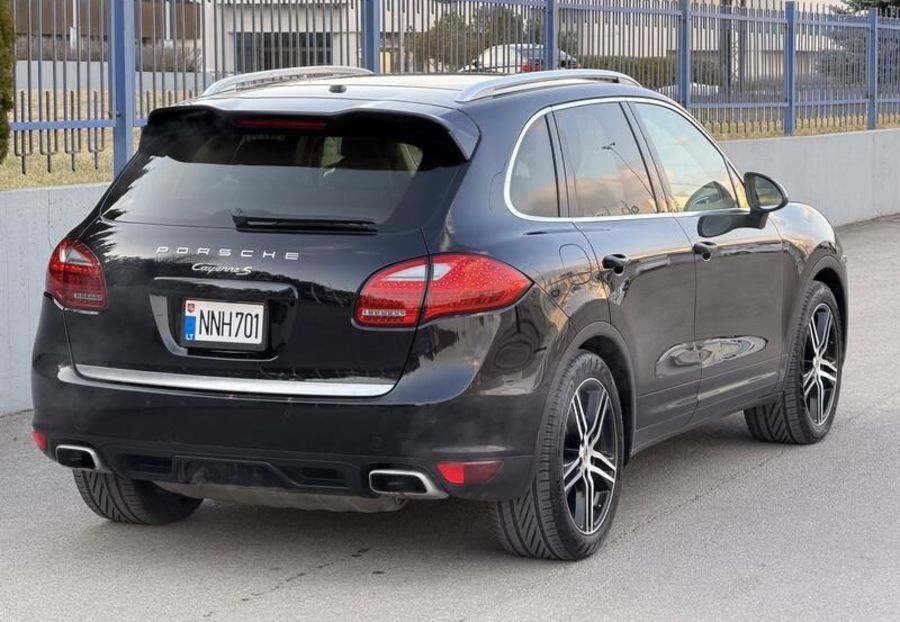 Продам Porsche Cayenne 2012 года в Киеве