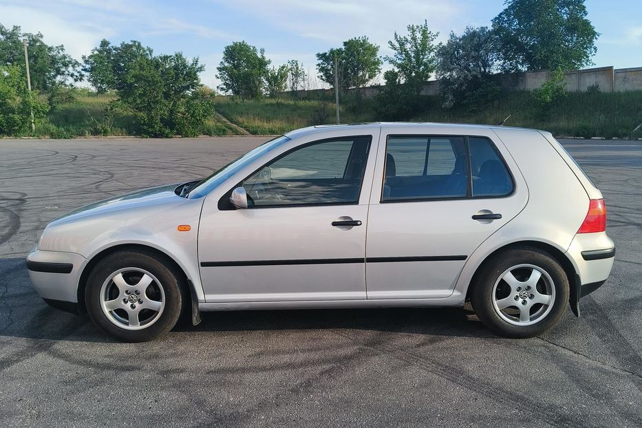 Продам Volkswagen Golf IV 1997 года в Харькове