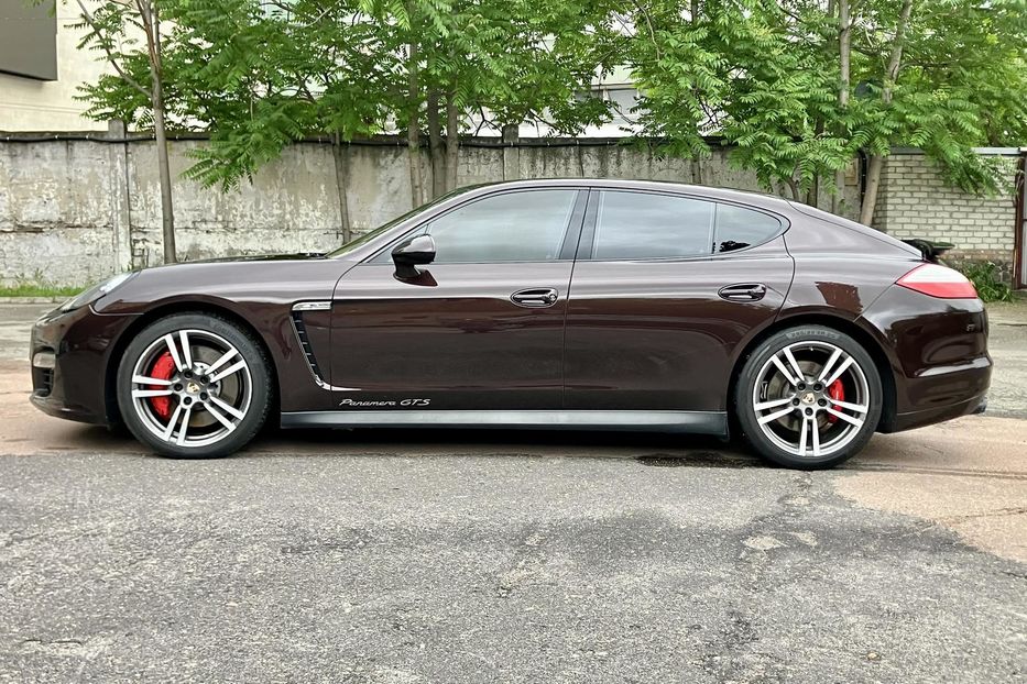 Продам Porsche Panamera GTS  2013 года в Киеве