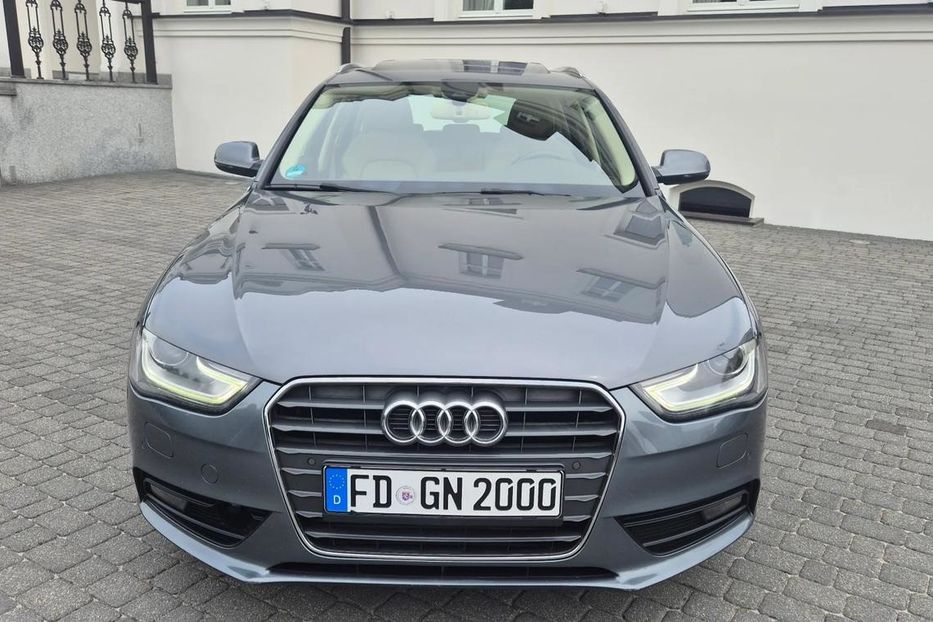 Продам Audi A4 2012 года в Днепре