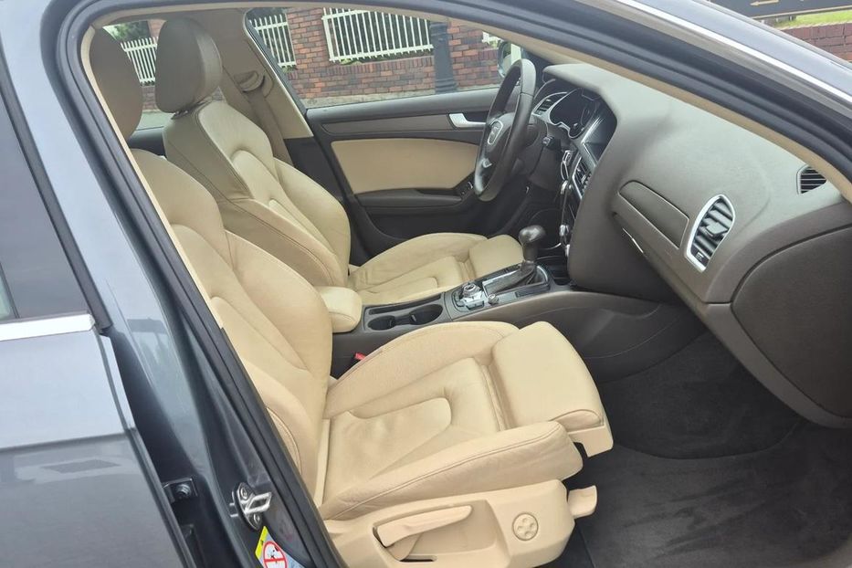 Продам Audi A4 2012 года в Днепре