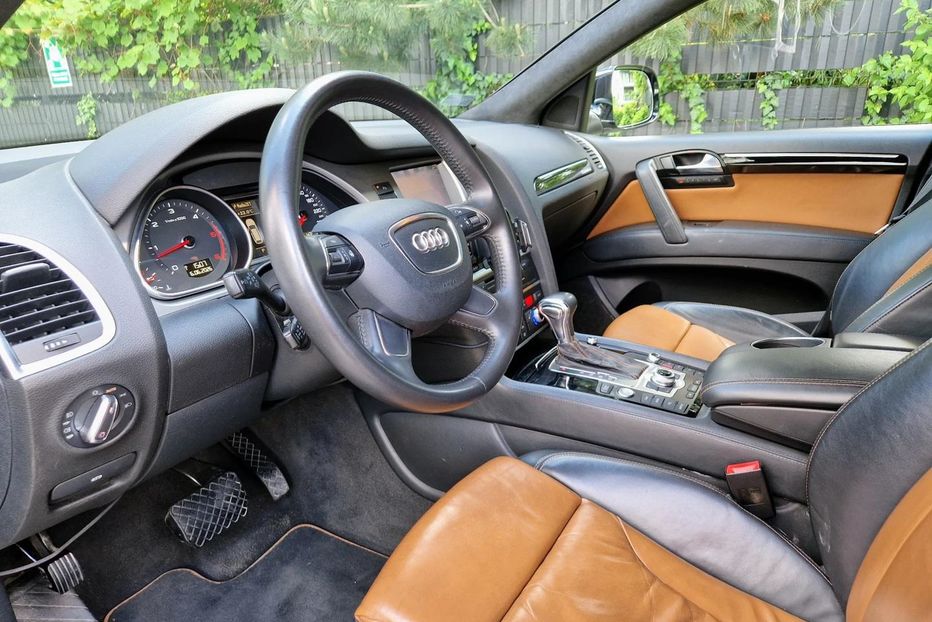 Продам Audi Q7 2010 года в Днепре