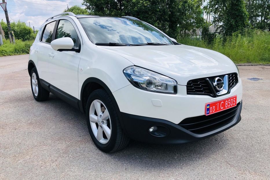 Продам Nissan Qashqai I поколение (FL), 1.6 CVT (117 2014 года в Житомире