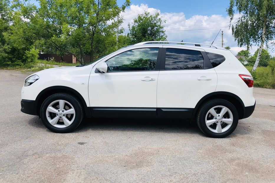 Продам Nissan Qashqai I поколение (FL), 1.6 CVT (117 2014 года в Житомире