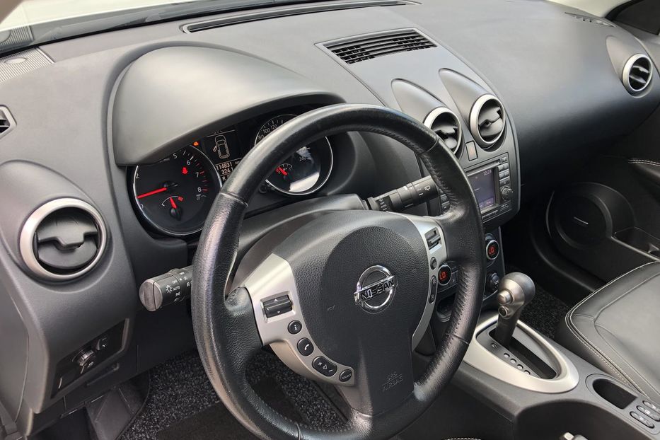 Продам Nissan Qashqai I поколение (FL), 1.6 CVT (117 2014 года в Житомире