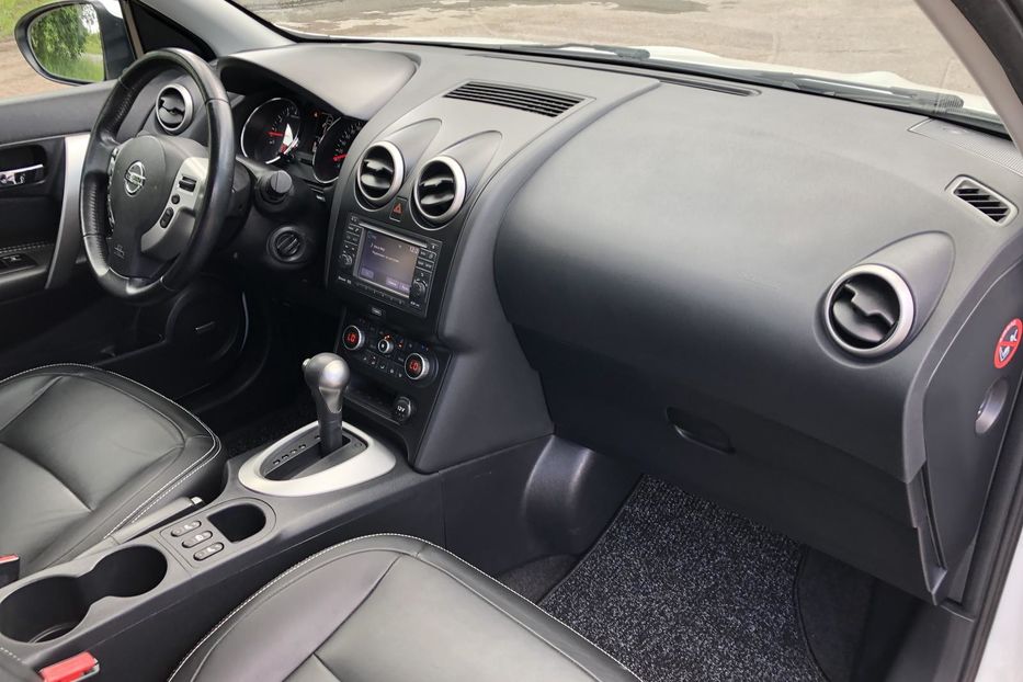 Продам Nissan Qashqai I поколение (FL), 1.6 CVT (117 2014 года в Житомире