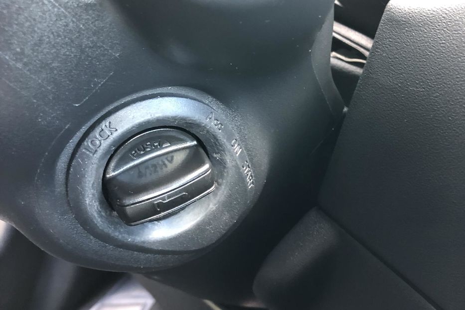 Продам Nissan Qashqai I поколение (FL), 1.6 CVT (117 2014 года в Житомире