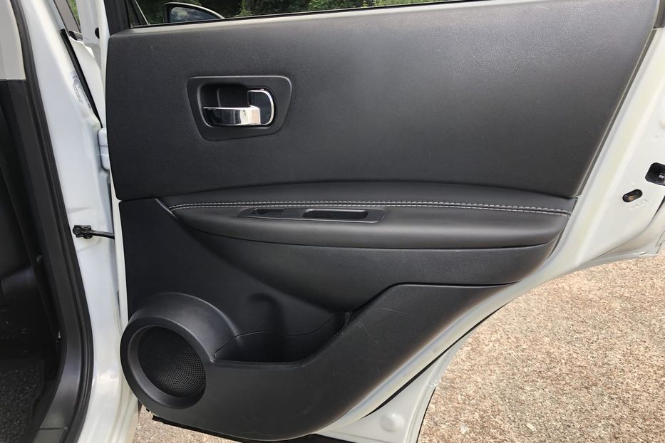 Продам Nissan Qashqai I поколение (FL), 1.6 CVT (117 2014 года в Житомире