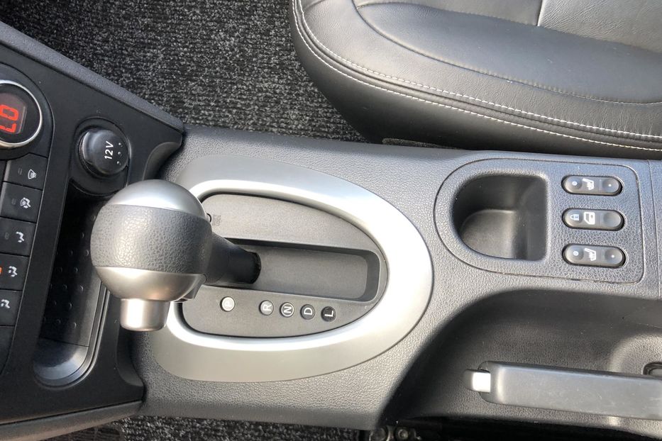 Продам Nissan Qashqai I поколение (FL), 1.6 CVT (117 2014 года в Житомире