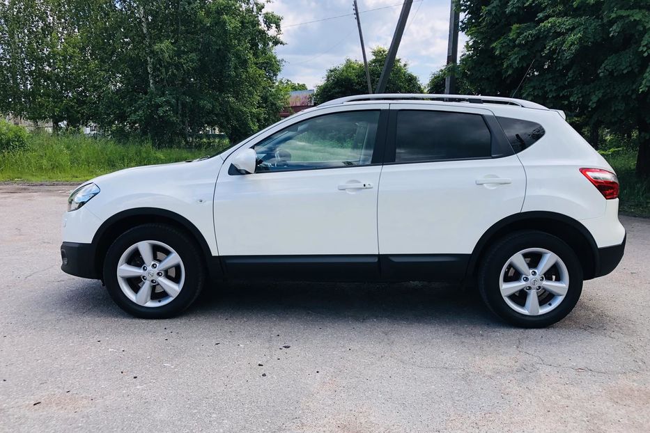 Продам Nissan Qashqai I поколение (FL), 1.6 CVT (117 2014 года в Житомире