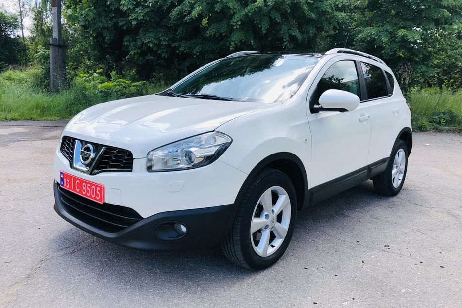 Продам Nissan Qashqai I поколение (FL), 1.6 CVT (117 2014 года в Житомире