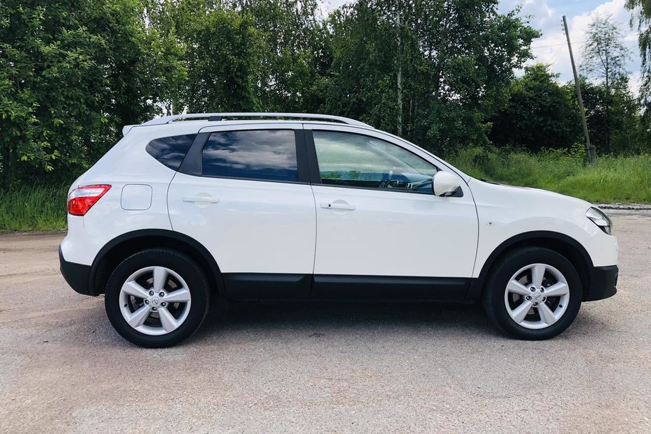 Продам Nissan Qashqai I поколение (FL), 1.6 CVT (117 2014 года в Житомире