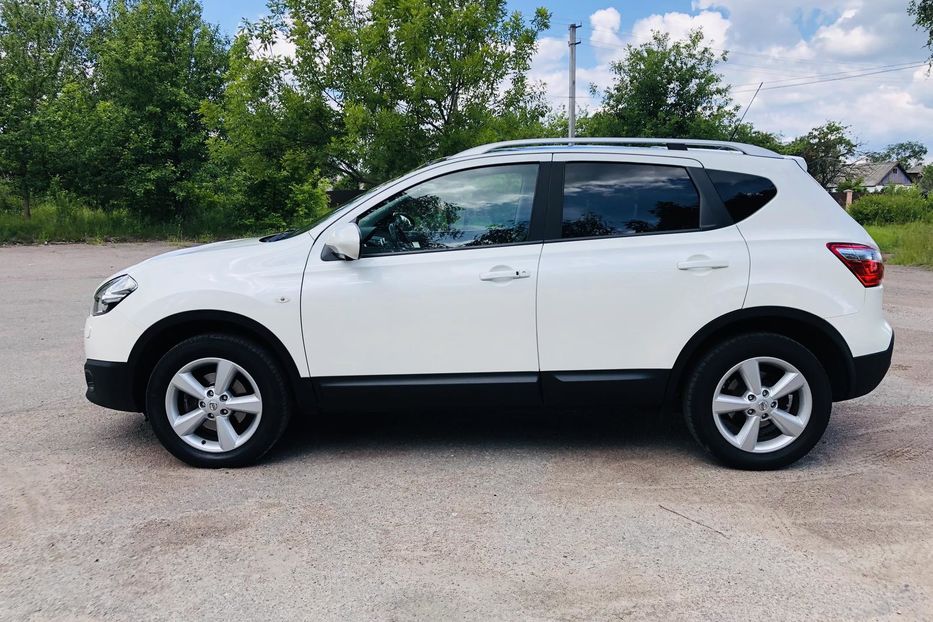 Продам Nissan Qashqai I поколение (FL), 1.6 CVT (117 2014 года в Житомире