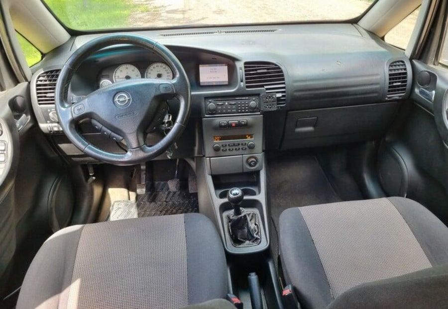 Продам Opel Zafira 2002 года в г. Кривой Рог, Днепропетровская область