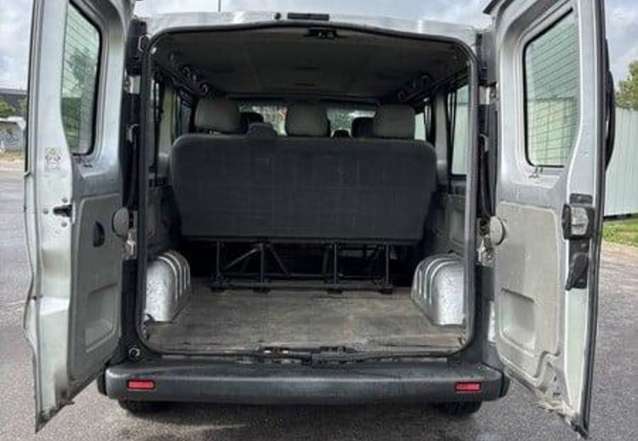 Продам Renault Trafic пасс. 2006 года в Харькове