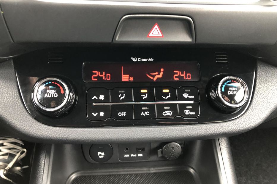 Продам Kia Sportage III поколение 2.0d AT (184 л.с 2014 года в Житомире