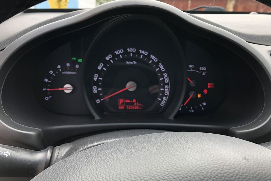 Продам Kia Sportage III поколение 2.0d AT (184 л.с 2014 года в Житомире