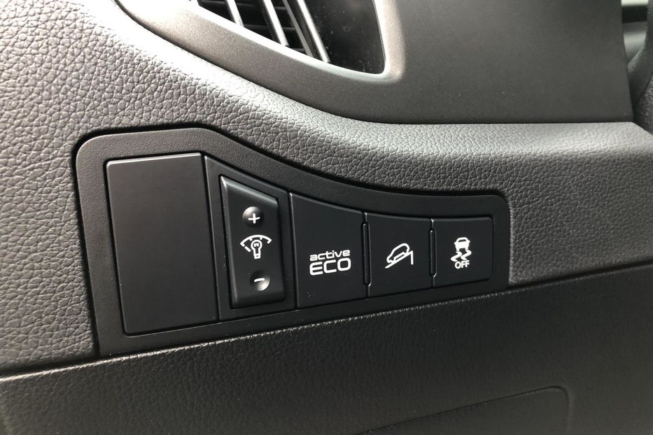 Продам Kia Sportage III поколение 2.0d AT (184 л.с 2014 года в Житомире