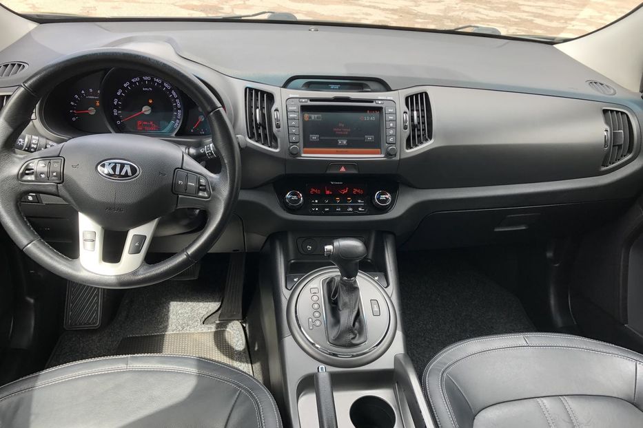 Продам Kia Sportage III поколение 2.0d AT (184 л.с 2014 года в Житомире