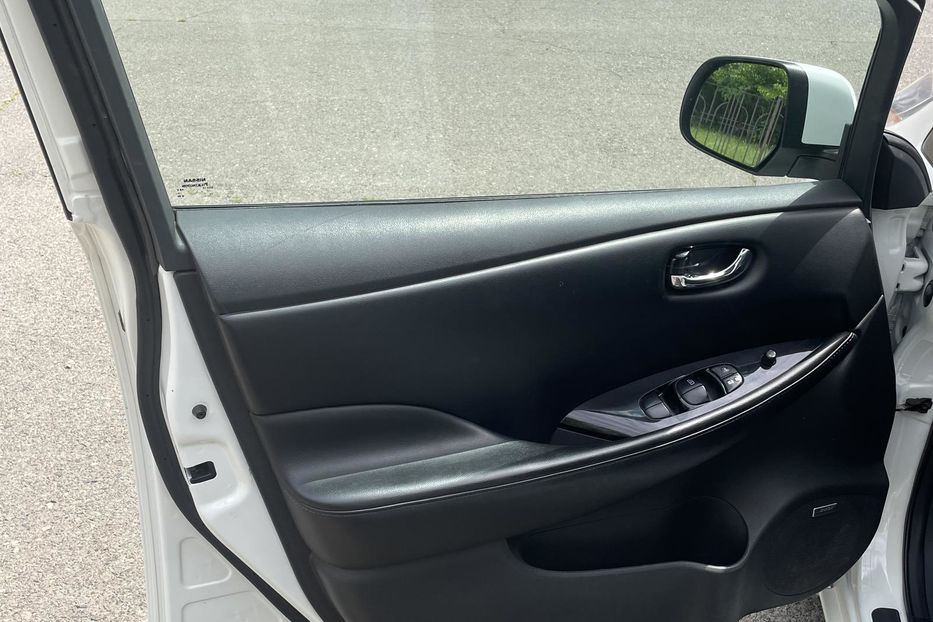 Продам Nissan Leaf SL 2017 года в Одессе